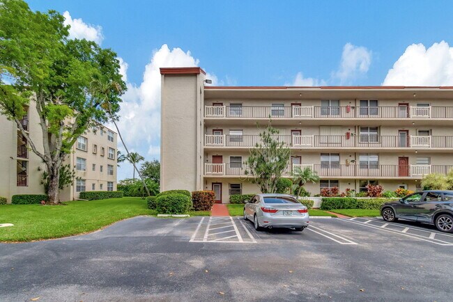 Building Photo - 25 Abbey Ln