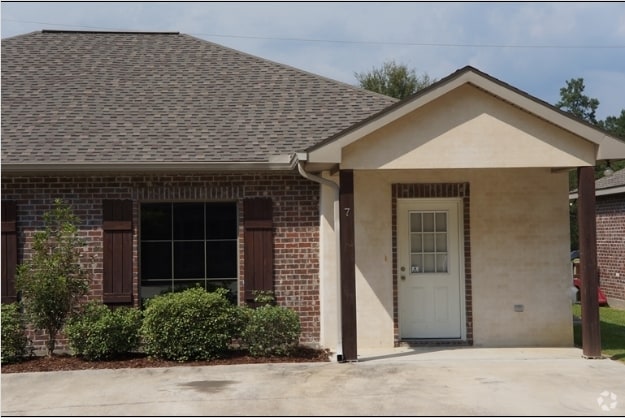 Building Photo - Rowyn Oaks