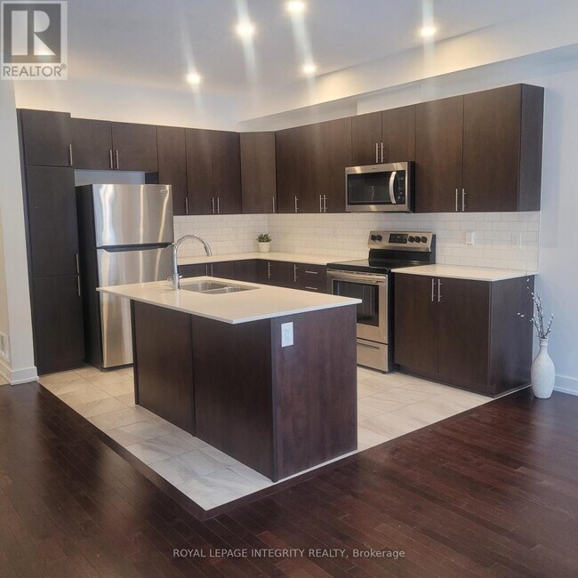 Building Photo - 1026 Hydrangea Ave