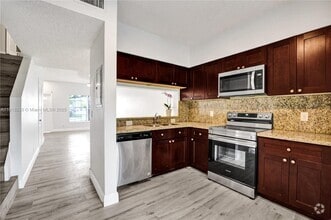 Building Photo - 16607 Hemingway Dr