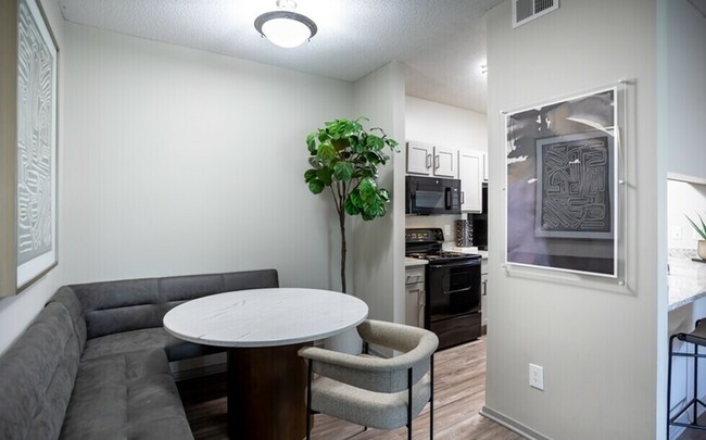 Renovated Dining Room - Dogwood Creek