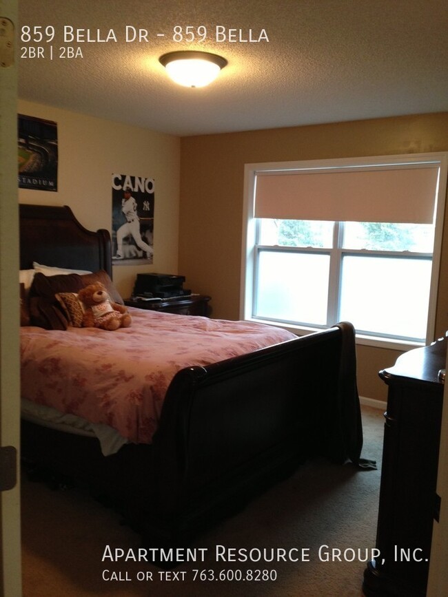 Building Photo - Great One Level Townhome!