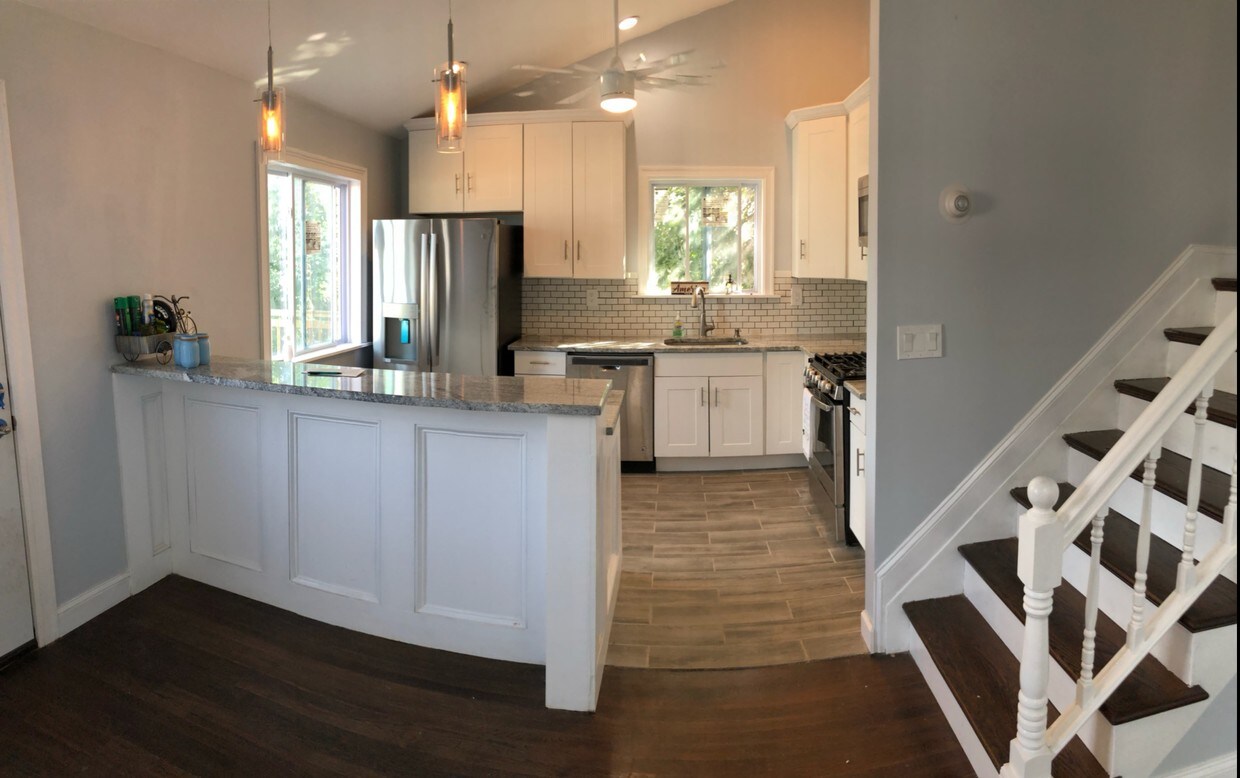 25 Mulholland Dr, North Babylon, NY 11703 House for Rent in North