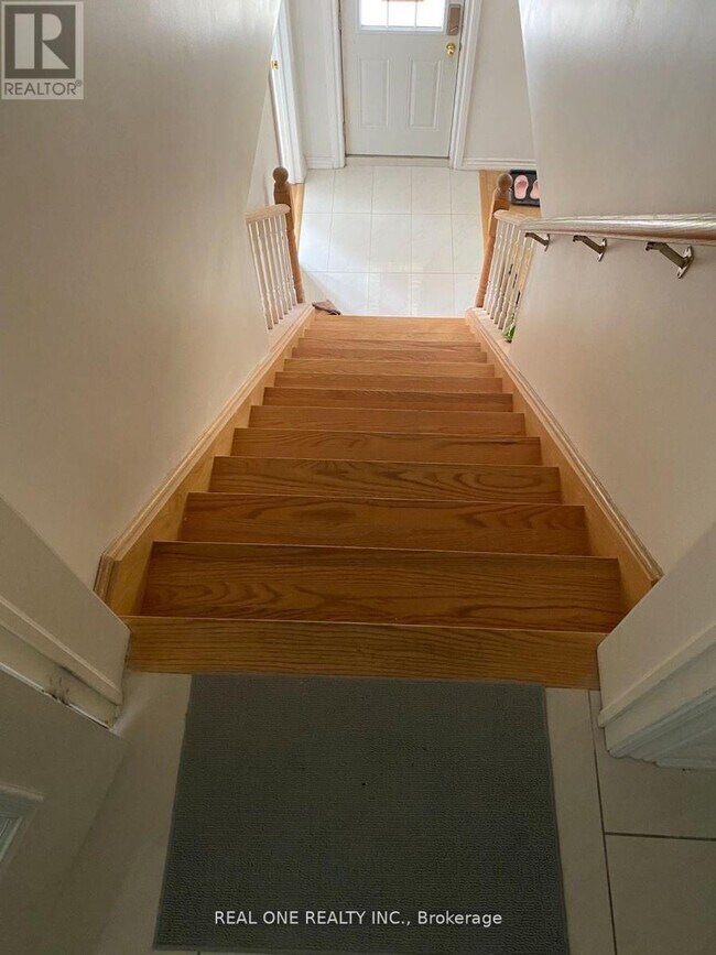 Photo du bâtiment - 43 Estrella Cres