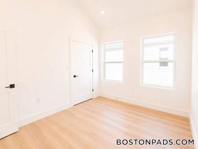 Foto del edificio - 275 Shrewsbury St