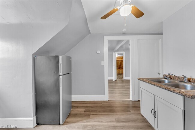 Foto del edificio - 2911 Ludlow Rd