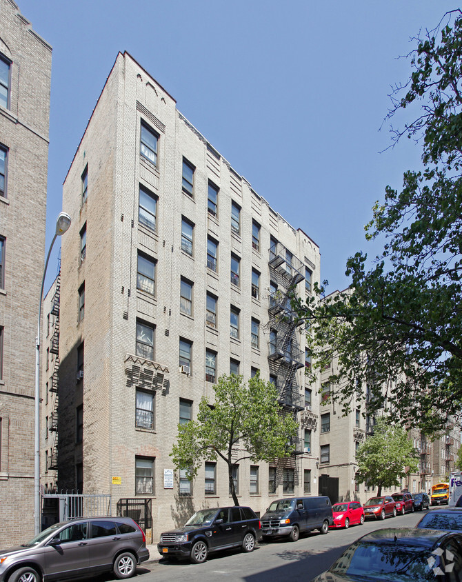 Building Photo - 3425 Gates Pl