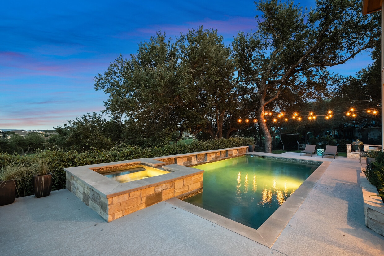 Primary Photo - 4113 Sugarloaf Dr