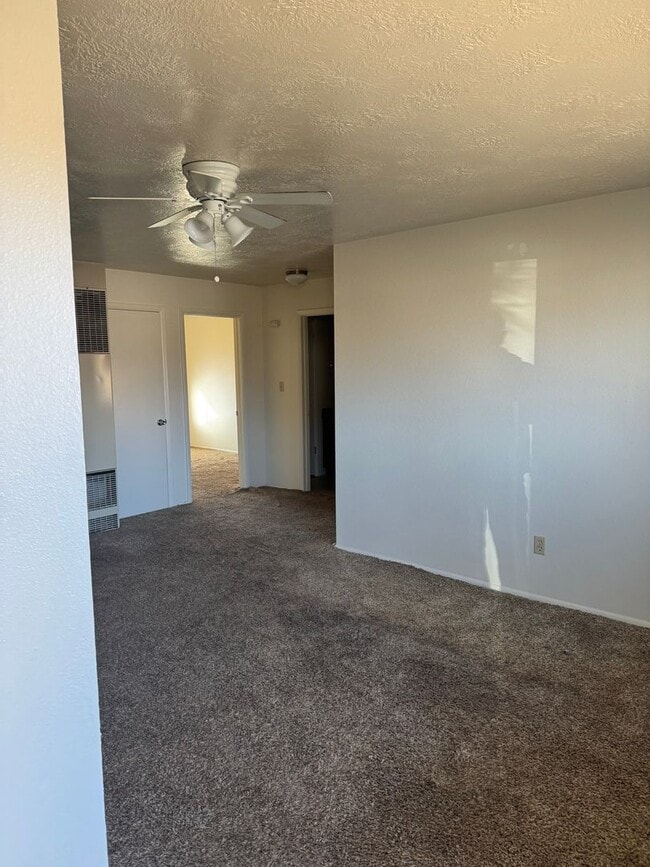 Building Photo - Two Bedroom Duplex