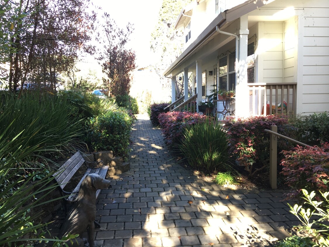 4460 W Walnut St, Soquel, CA 95073 House for Rent in Soquel, CA