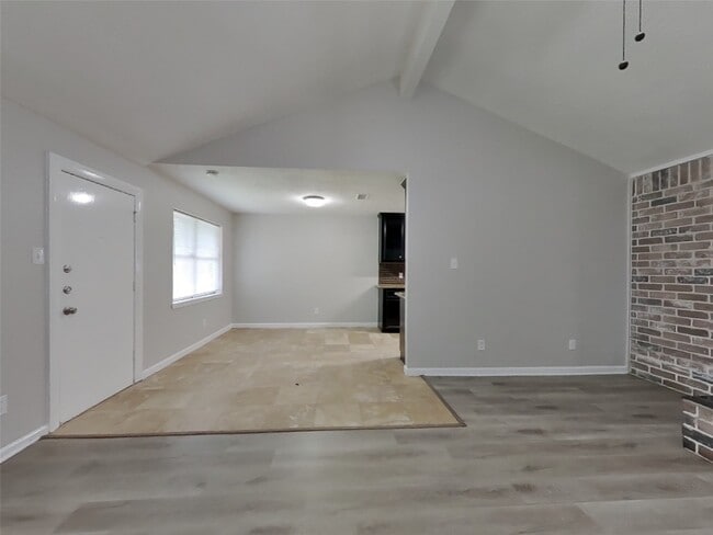 Foto del edificio - 2047 Lexington Woods Dr