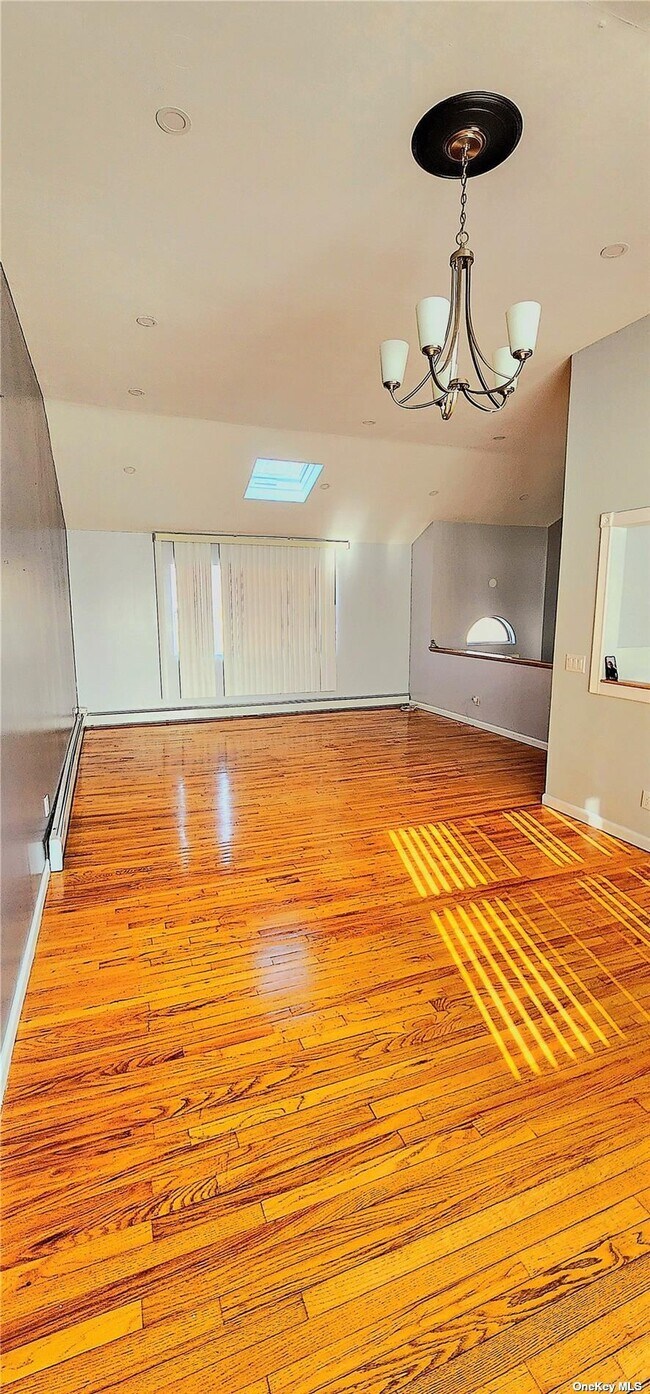 Foto del edificio - 72 Hilltop Ave