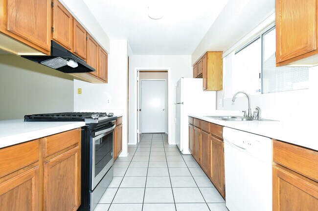 Foto del edificio - 7342 E 24th Ln