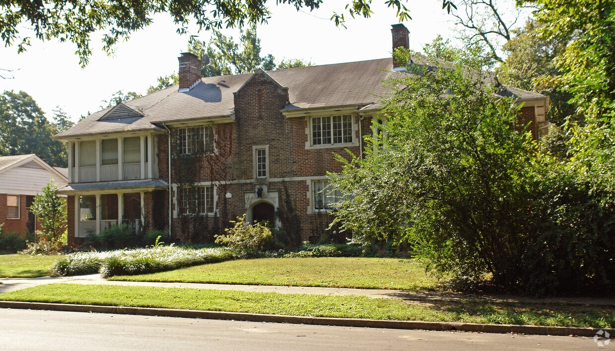 2167 Washington Ave, Memphis, TN 38104 Apartments in Memphis, TN
