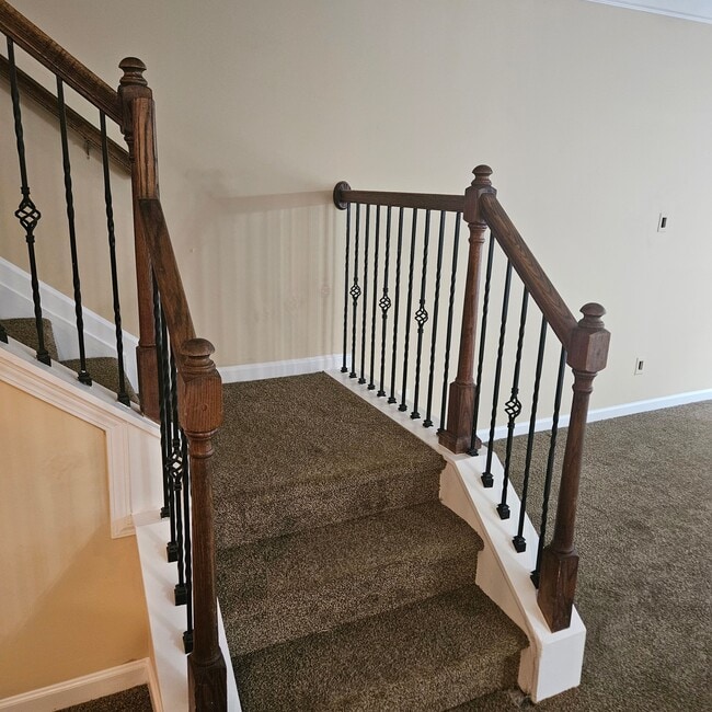 Foto del edificio - 1052 Crown Blvd