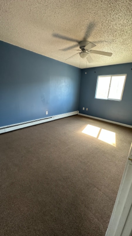 Building Photo - 639 10th Ave