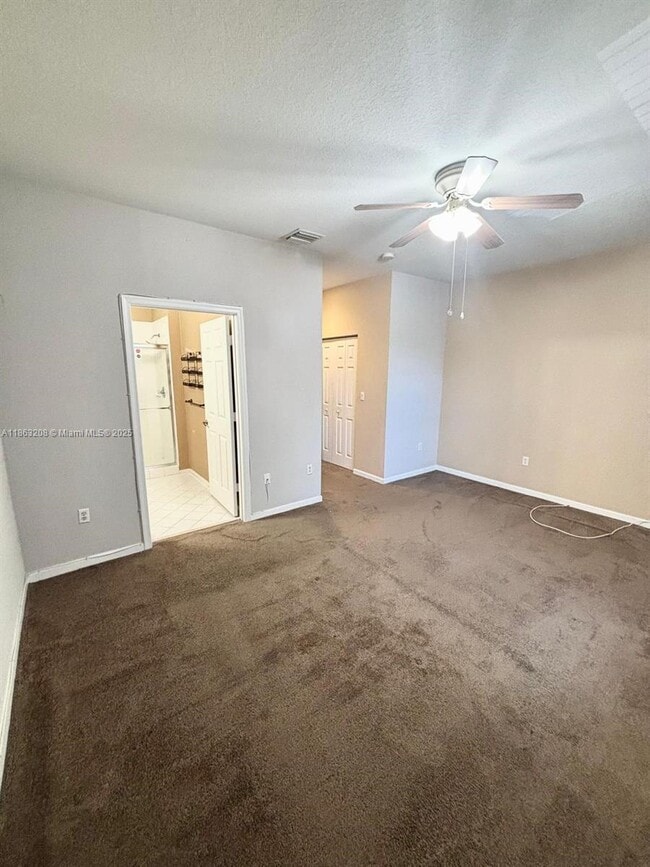 Foto del edificio - 2429 NW 31st Ct