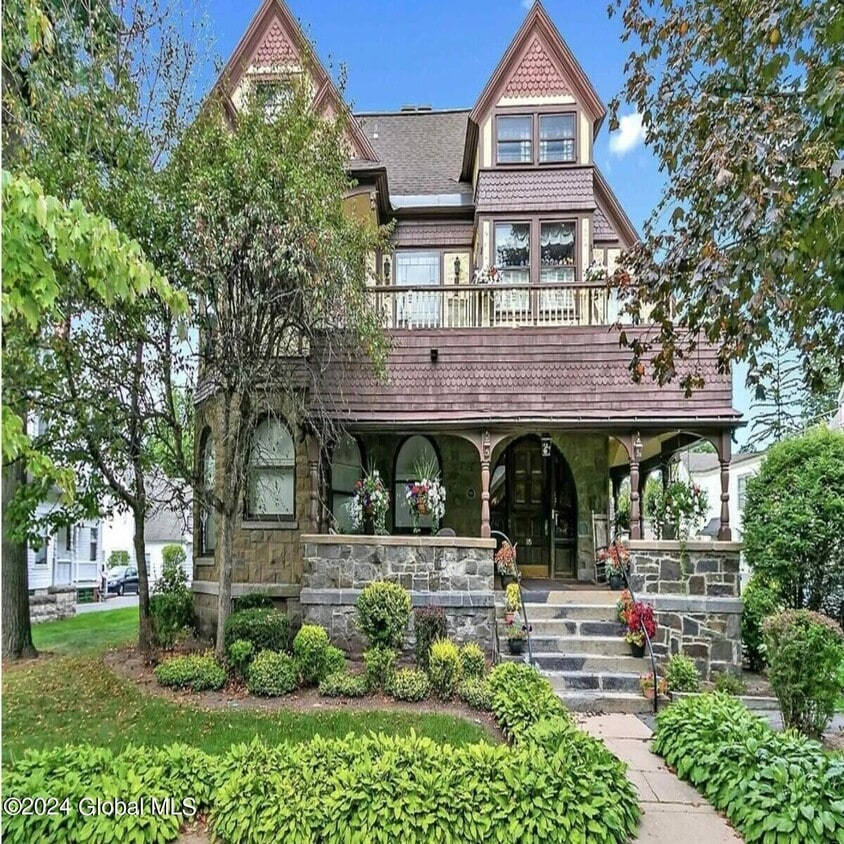 115 Union Ave Unit R101, Saratoga Springs, NY 12866 Condo for Rent in