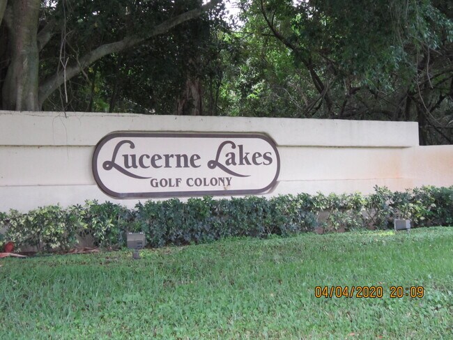 Building Photo - 7091 Golf Colony Ct