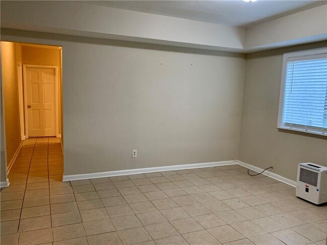 Foto del edificio - 5931 Kay Dr NW