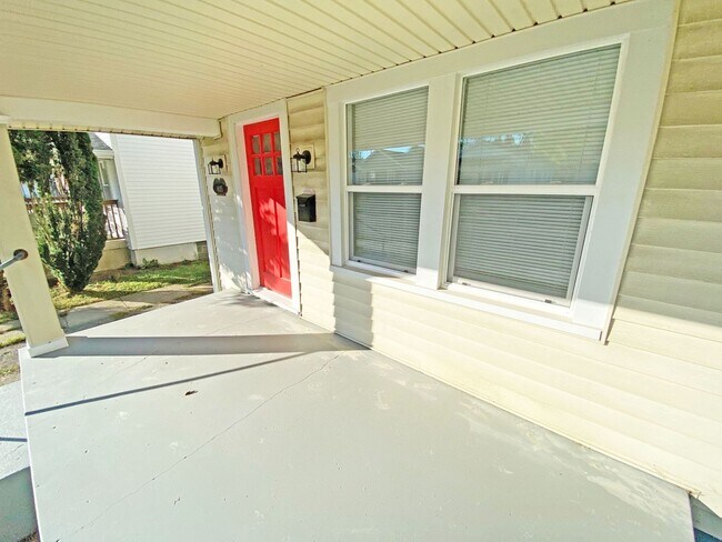 Foto del edificio - Farnham Home