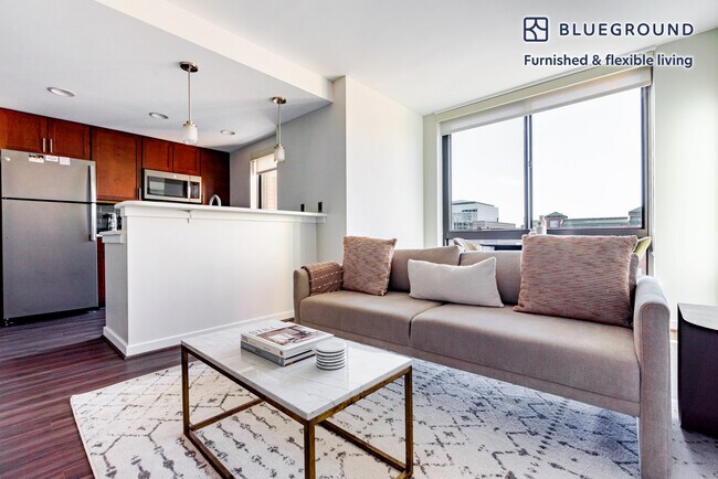 Foto del edificio - 3444 Fairfax Dr
