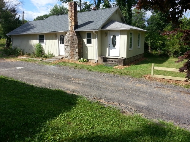 Single Family Unit - 251 Samsonville Rd