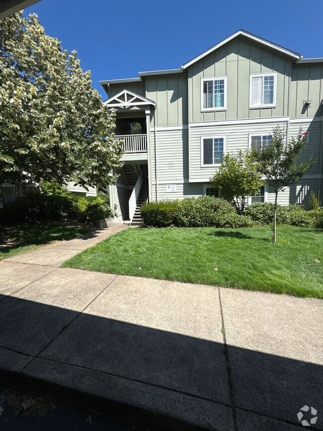 Building Photo - 6298 SW Grand Oaks Dr
