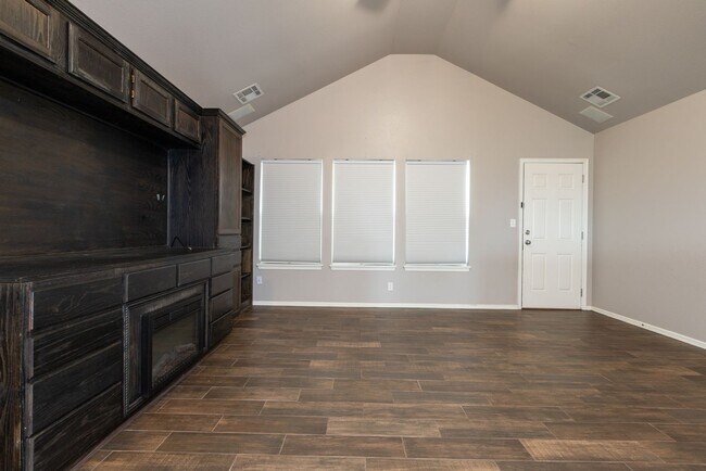 Foto del edificio - 3 Bed / 2 Bath in Owasso!