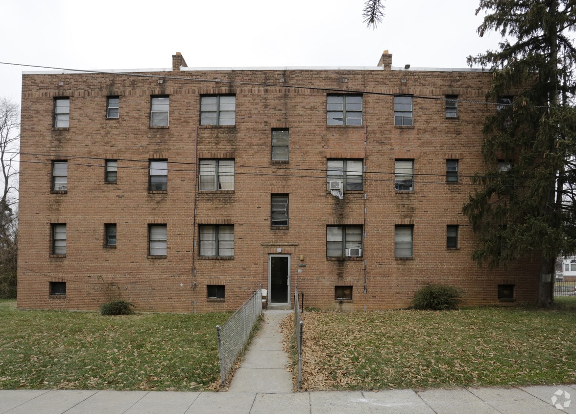 Building Photo - 2425-2431 Alabama Ave SE