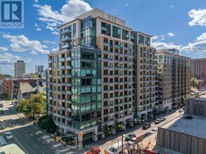 Building Photo - 238 Besserer St