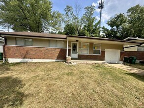 Building Photo - 9938 Cambria Dr