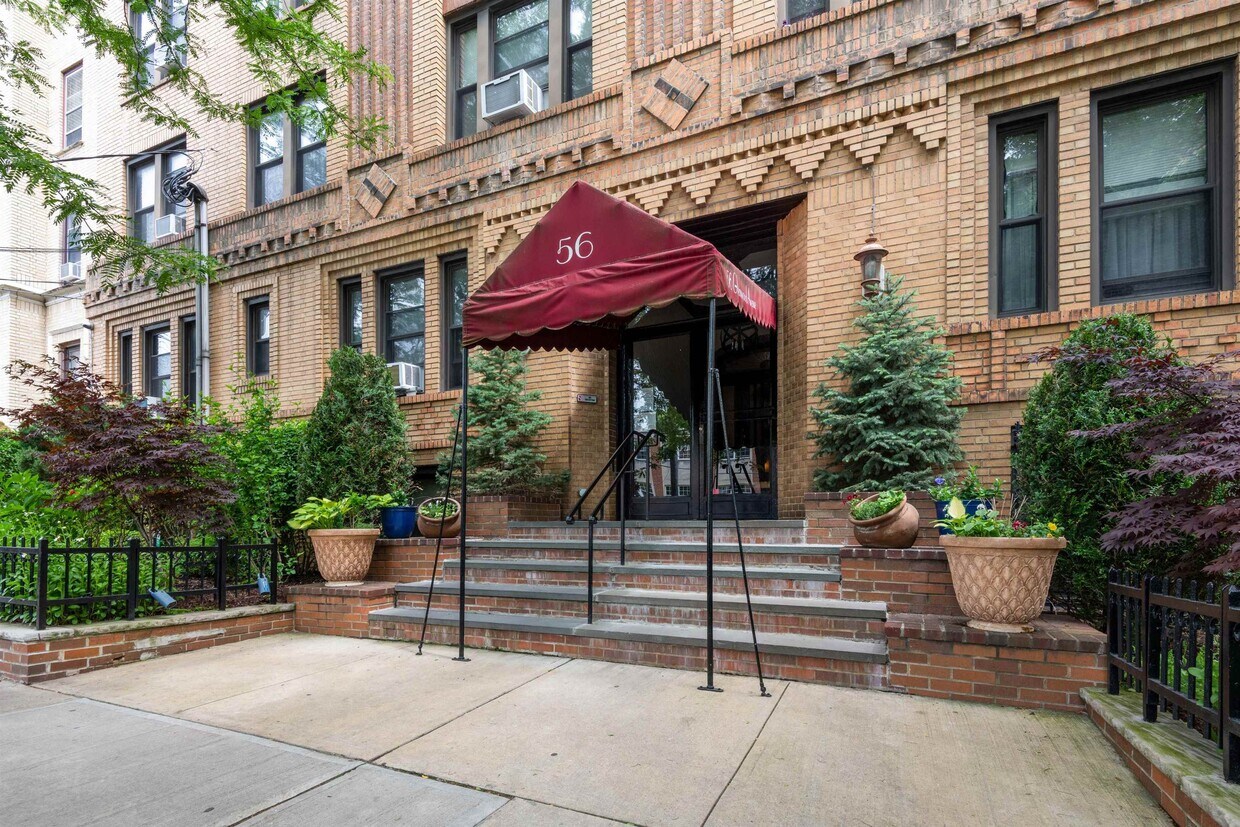 Foto principal - 56 Glenwood Ave