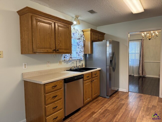 Foto del edificio - 104 Myles Ln