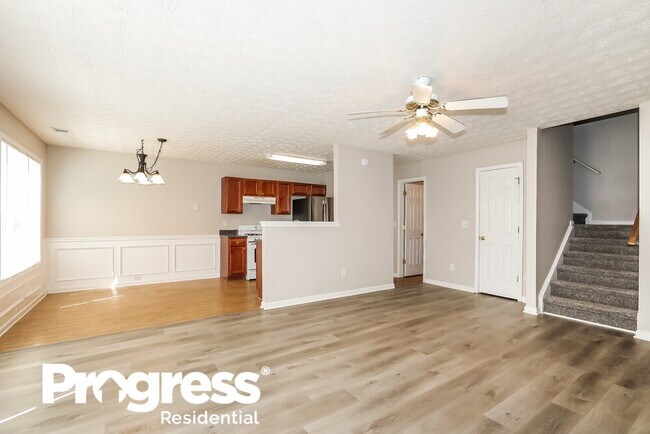 Foto del edificio - 655 Lakes Cir