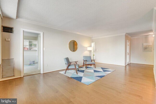 Foto del edificio - 5500 Holmes Run Pkwy