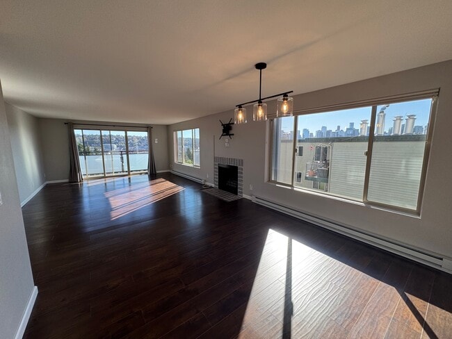 Foto del edificio - 1250 Taylor Ave N