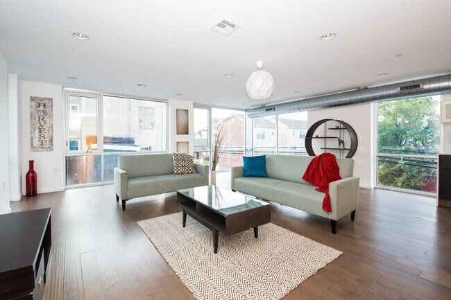 Foto del edificio - 1444 N 7th St