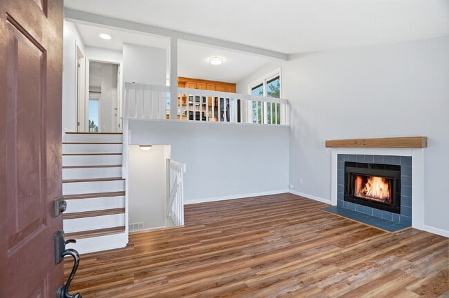 Building Photo - $2,895.95 - 3 Bed, 2 Bath Home in Arvada with Central AC, and Fenced in Yard!