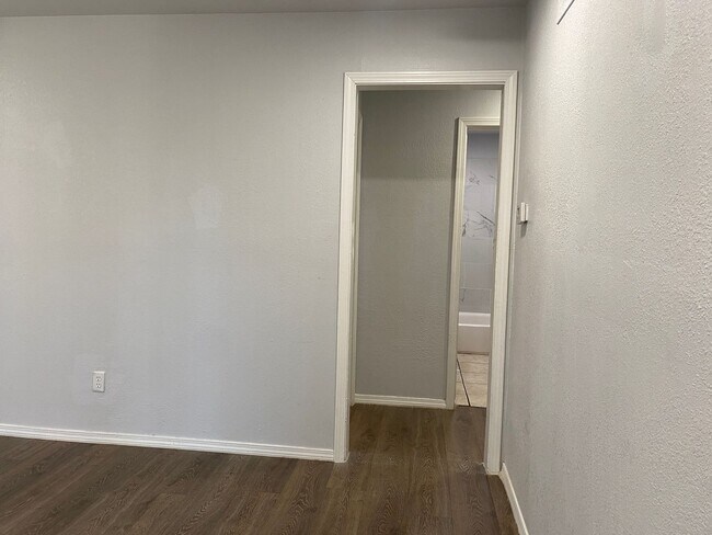 Foto del edificio - 3 Bedroom 1 Bath Home
