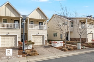 Building Photo - 515 G St