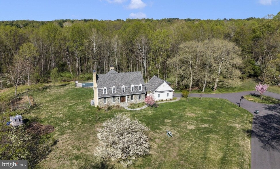 Photo - 12929 Esworthy Road Unit