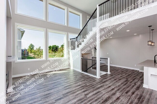 Foto del edificio - 1508 Mocking Bird Ln