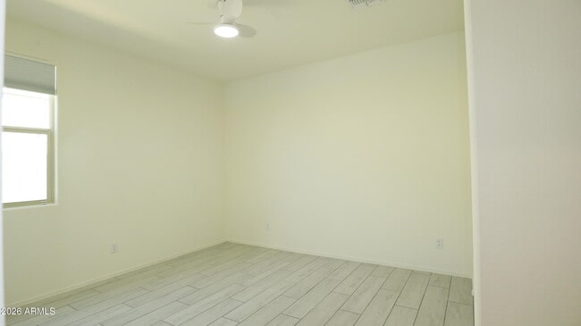 Building Photo - 2413 W Sunland Ave