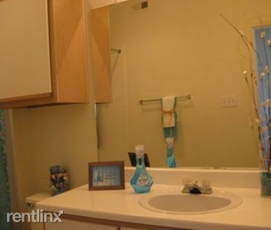Building Photo - 500 Airtex Dr