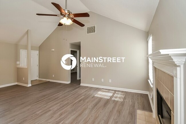 Building Photo - 3 Bedroom Pet-Friendly Home in Douglasville, GA with Main Street Renewal