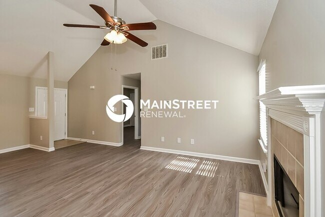 Foto del edificio - 3 Bedroom Pet-Friendly Home in Douglasville, GA with Main Street Renewal