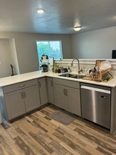 Building Photo - 637 W 1520 S