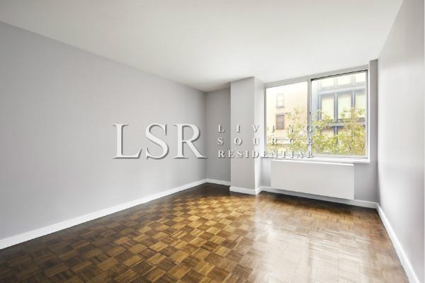 Primary Photo - 311 Greenwich St