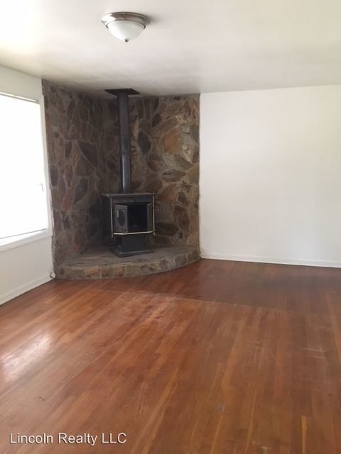 Building Photo - 3 br, 1.5 bath House - 909 Brookhaven Drive